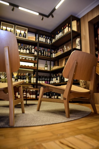 Espaço Tudo e Vinho foto 3