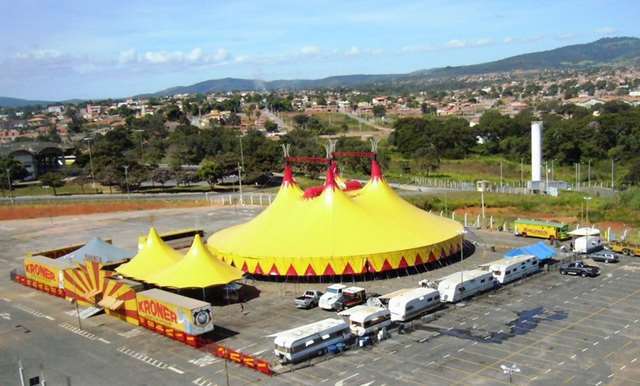 Imagens do Arturito Circus, bairro Sertozinho - Mau